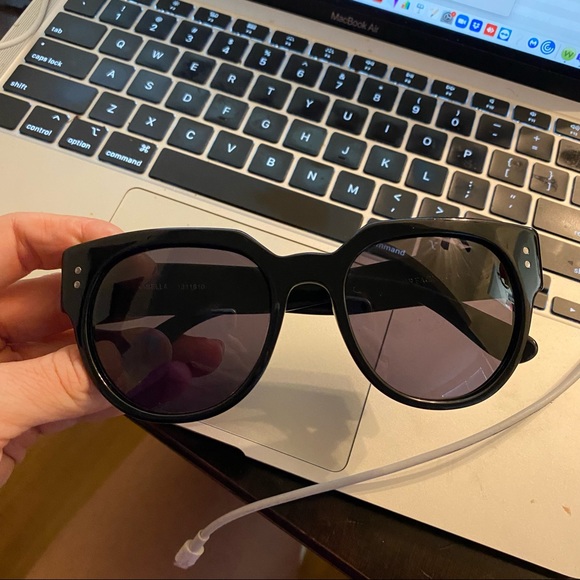 GUC Surface to Air arabella sunglasses black - Picture 2 of 5